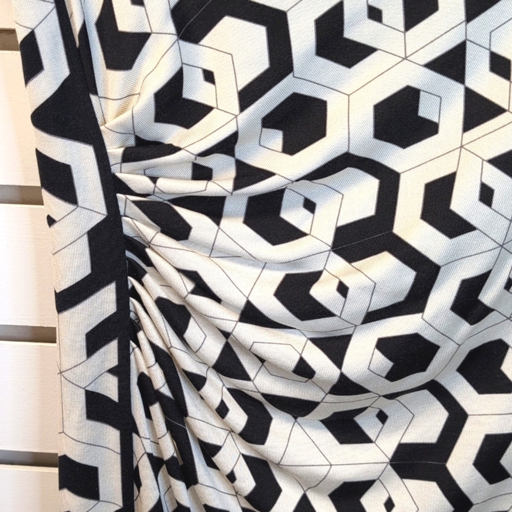 Diane Von Furstenberg Glass Mary Hex Maze Dress 100% Silk Size 4 - Picture 4 of 10